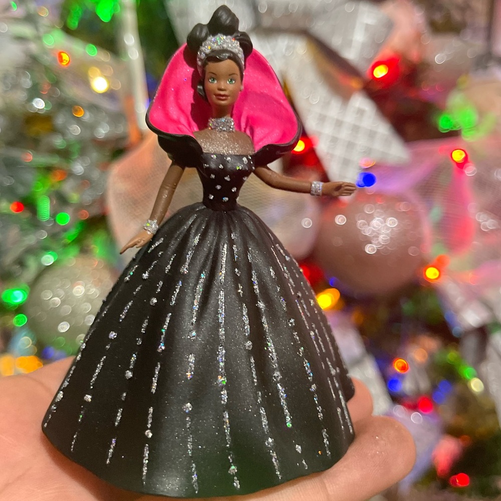 Hallmark Vintage Barbie Keepsake Ornament 1998